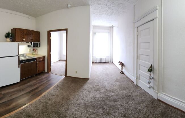 1 bed, 1 bath, 350 sqft, $570, Unit 307
