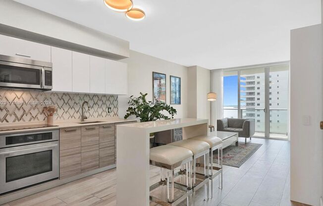 Stunning Water Views unit for rent in Brickell!