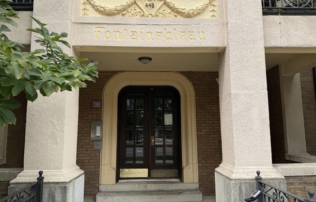 3 beds, 1 bath, 1,000 sqft, $4,800, Unit 12