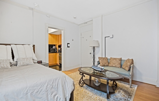 1 bed, 1 bath, 290 sqft, $2,750, Unit 3D