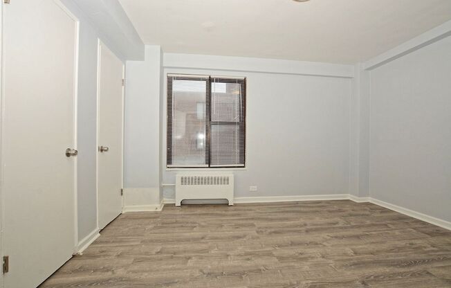 1 bed, 1 bath, 674 sqft, $1,195, Unit 7200 - 410