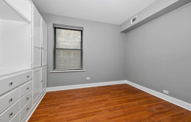 One Bedroom in South Shore