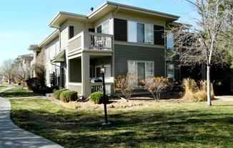 3 beds, 2 baths, $2,295