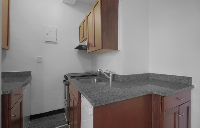 Studio, 1 bath, $3,300, Unit 201