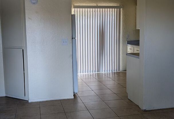 2 beds, 1 bath, $1,350, Unit 109