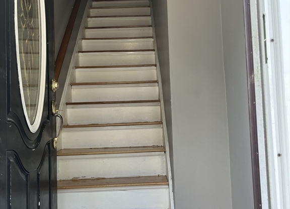 3 CORMAN RD