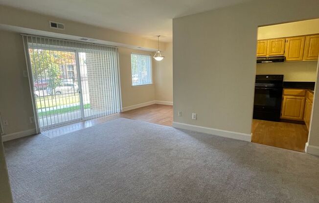 2 beds, 2 baths, 1,000 sqft, $1,900, Unit 14204 #A2