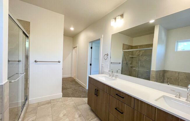 3 beds, 2.5 baths, 1,807 sqft, $1,945, Unit Building 13- 261 N 3600 W