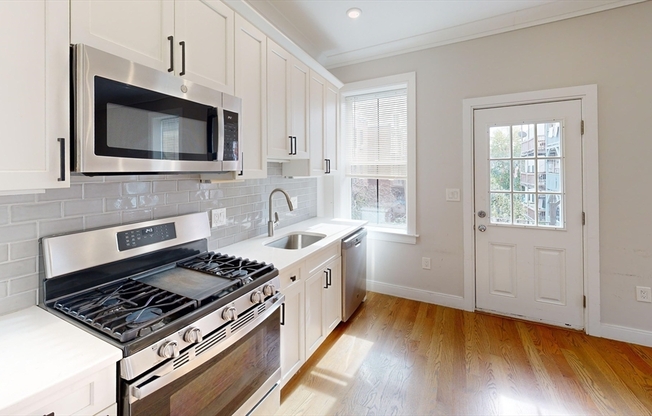 1 bed, 1 bath, 650 sqft, $2,895, Unit 4