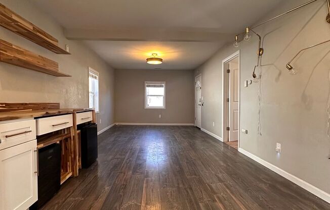 December rent free! Tastefully renovated house in Old Colorado City!