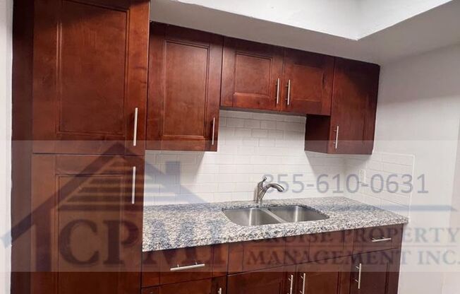 1 bed, 1 bath, 744 sqft, $1,725, Unit 35