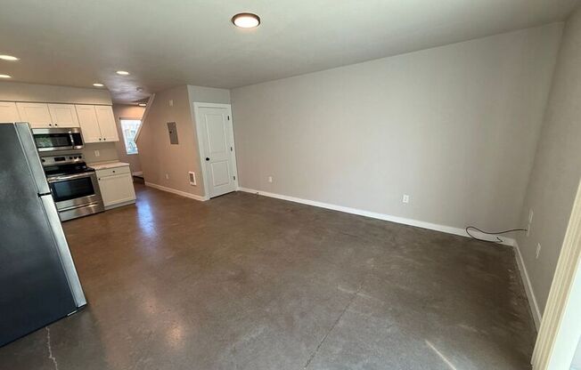 2901 WAVERLY DR SE