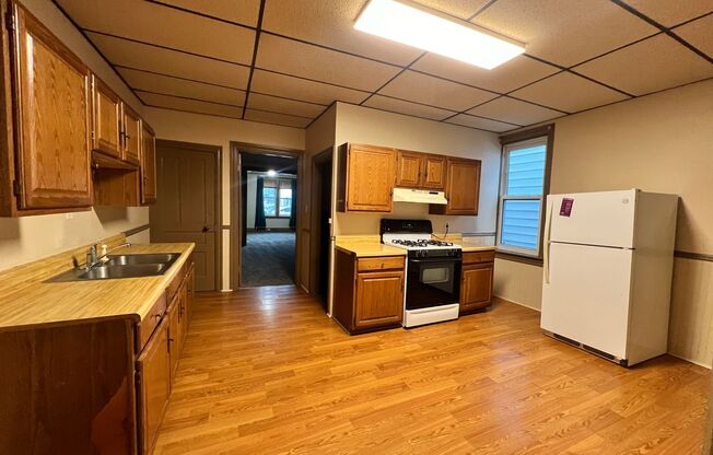 1 bed, 1 bath, $1,150, Unit Apt 1