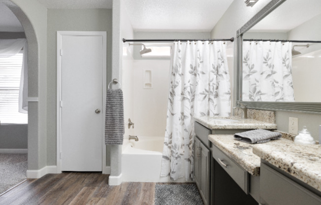 3816 W MISTY WILLOW LN