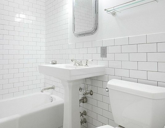 Studio, 1 bath, $3,600, Unit 4G