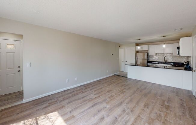 1 bed, 1 bath, 714 sqft, $1,895, Unit 463 Whalley Ave - F