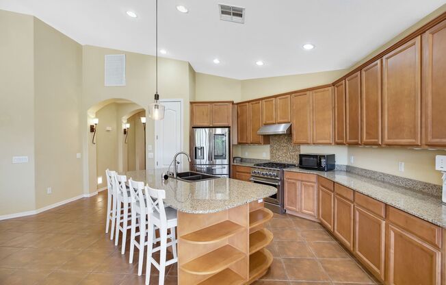 Charming Home with heated Pool & Spa! Amazing floorpan!