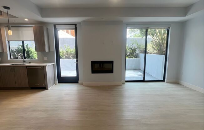 5955 Saturn St