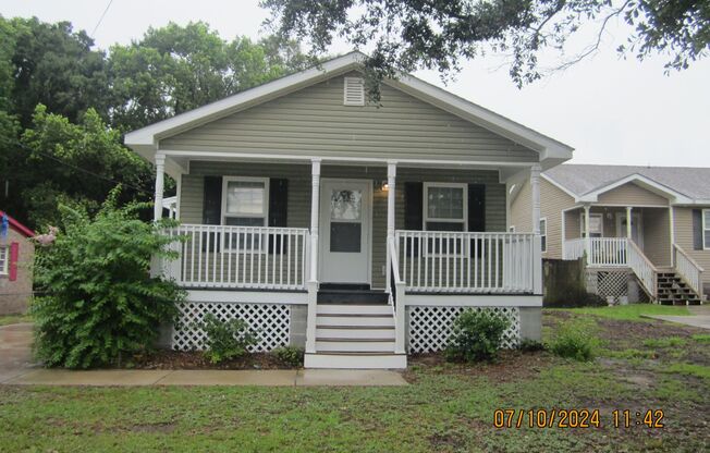 2BR/1BA Single Family Home in Pascagoula.  Rent $900