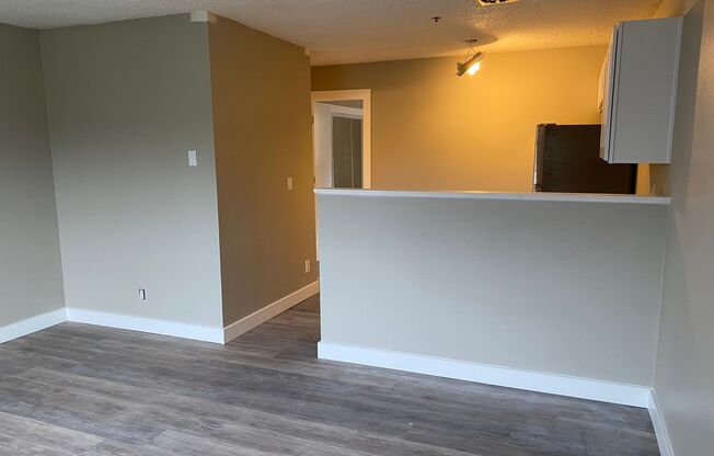 1 bed, 1 bath, 519 sqft, $1,395, Unit 42