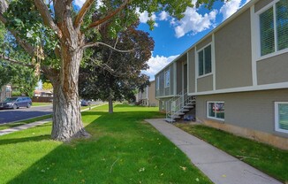 1724 N 1450 W