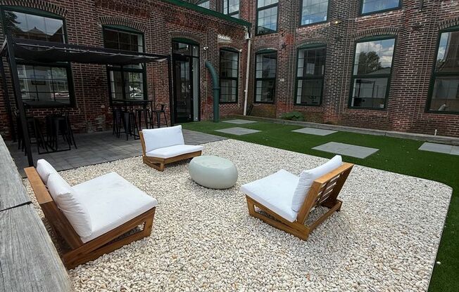 1 bed, 1 bath, 700 sqft, $1,525, Unit Unit 306 (Loft)