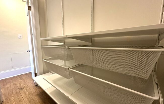 Studio, 1 bath, 450 sqft, $1,045, Unit Apt 407