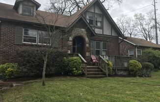 402 Acklen Park Dr.