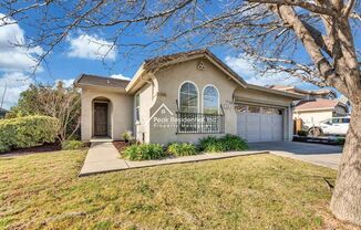 A Beautiful El Dorado Hills 3bd/2ba House In Gated Community!