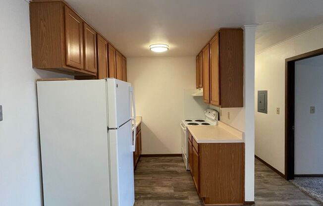 1 bed, 1 bath, $895, Unit 66