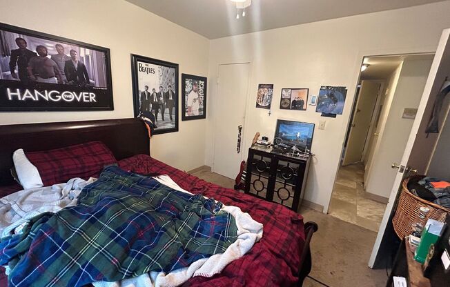 1 bed, 1 bath, $875, Unit 212