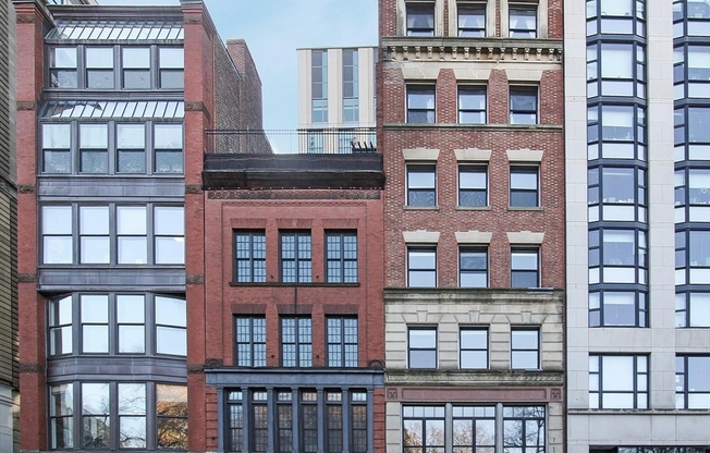 140 BOYLSTON ST