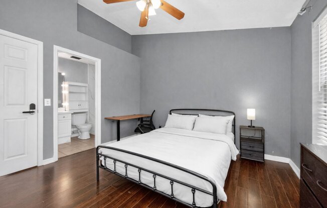 4204 PLANTATION CV DR