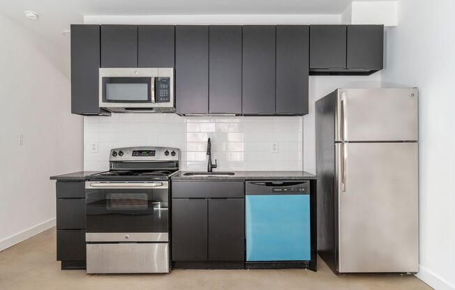 1 bed, 1 bath, 457 sqft, $1,250, Unit 30