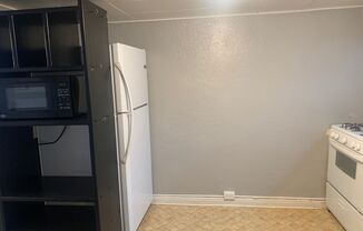 1 bed, 1 bath, 672 sqft, $825, Unit Unit 2