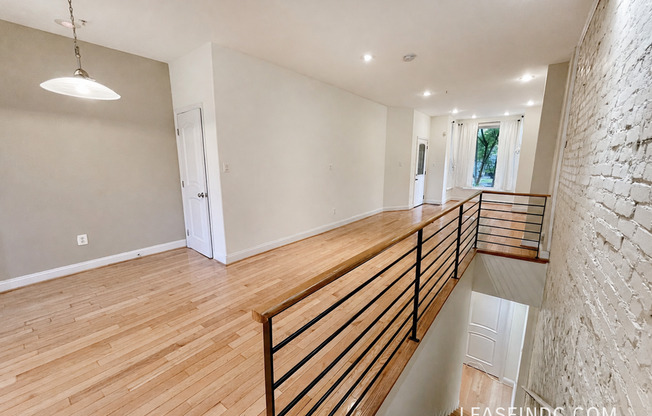 68 V ST NW
