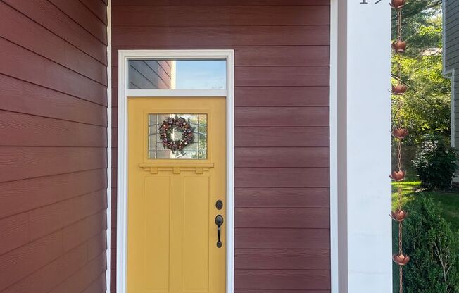 3 BR 2.5 Bath Townhouse