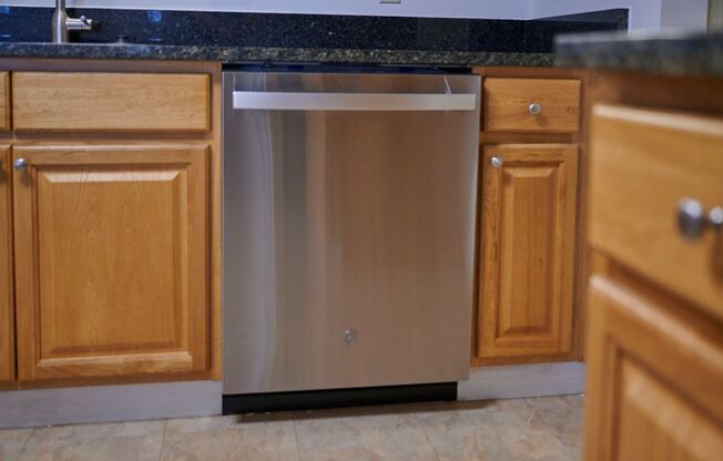 2 beds, 2 baths, 1,556 sqft, $2,315, Unit 7106