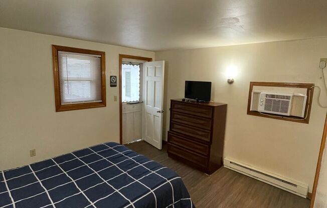 1 bed, 1 bath, 200 sqft, $1,150