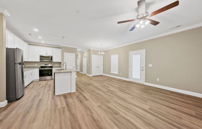 2 beds, 1 bath, 939 sqft, $900, Unit 137