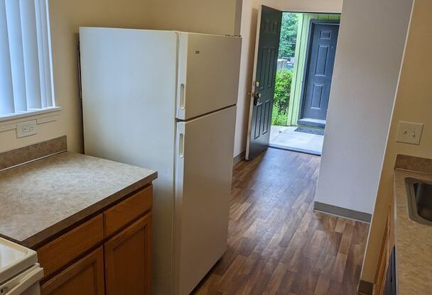 1 bed, 1 bath, 650 sqft, $1,325, Unit 05