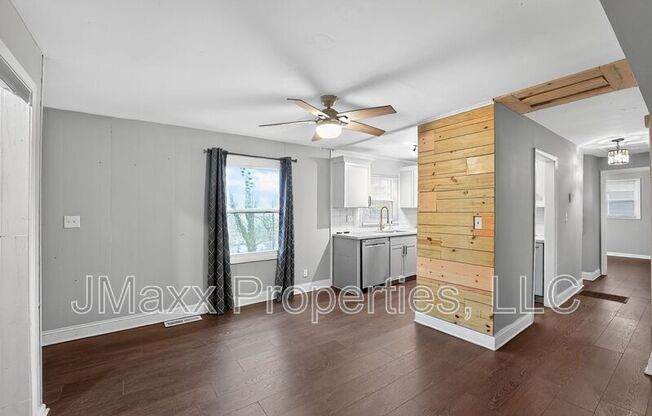 1068 REBEL FRST DR SE