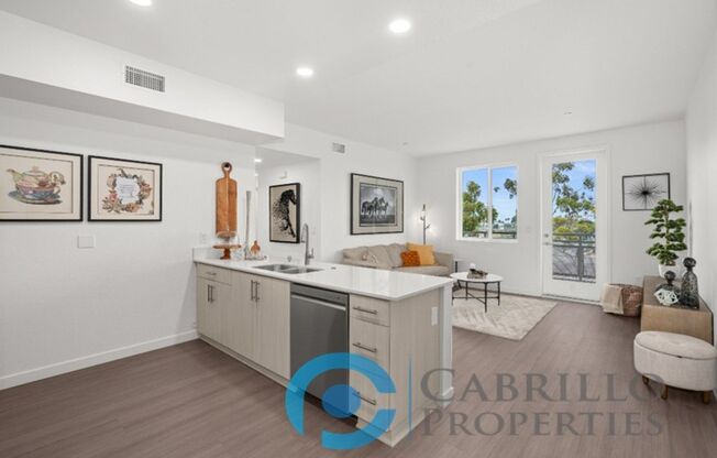 2 beds, 2 baths, 914 sqft, $3,500, Unit 213