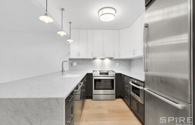 1330 5 AVE