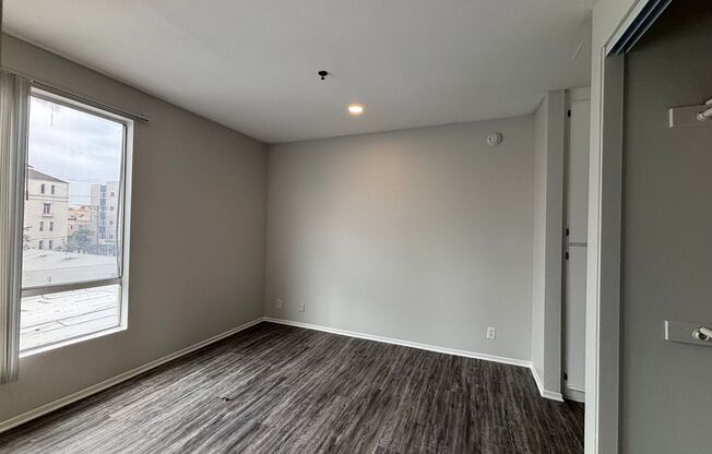 2 beds, 2 baths, 1,100 sqft, $1,998, Unit 301