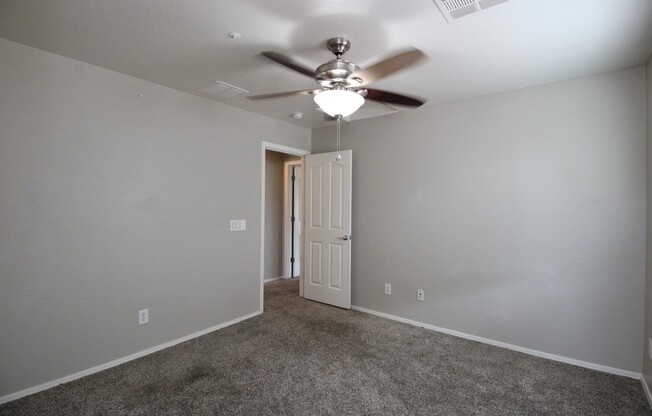 3221 E VIRGIL DR