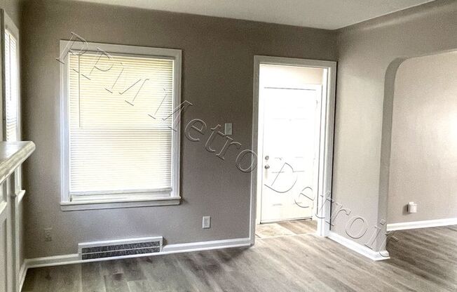 CONTEMPORARY CORNER BUNGALOW