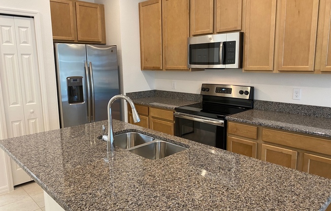 Buena Ventura Lakes-Segovia-New Home-2741 Picasso Court Kissimmee