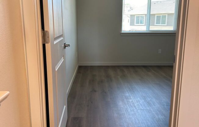 2 beds, 2.5 baths, 1,268 sqft, $1,850, Unit #39