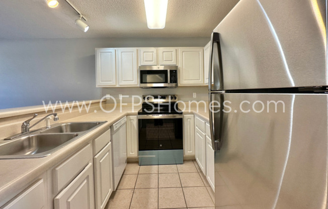 AVAILABLE NOW - Fort Walton Beach townhome!